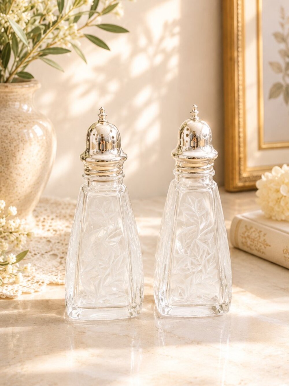 Vintage Mikasa Garden Splendor Frosted Leaves Design Salt Pepper Shaker Set